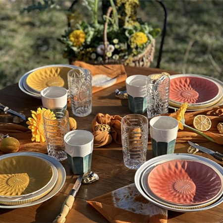 Table DALHIA